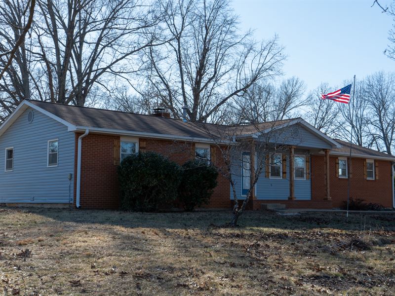 Country Home and Land for Sale : West Plains : Howell County : Missouri