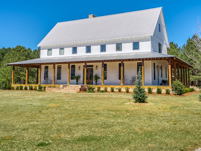 Ultimate Farmhouse on 100 Acres : Bostwick : Morgan County : Georgia