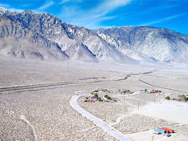 Utilities & Mountain Views : Olancha : Inyo County : California