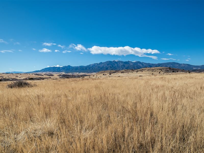 RV Okay & Beautiful Mountain Views : Colorado City : Pueblo County : Colorado