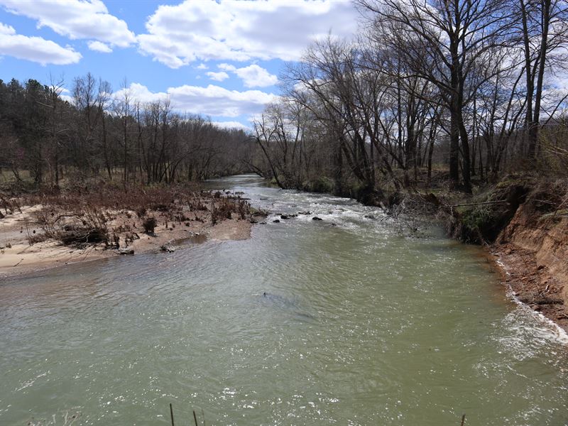 Strawberry River Frontage Property : Horseshoe Bend : Izard County : Arkansas