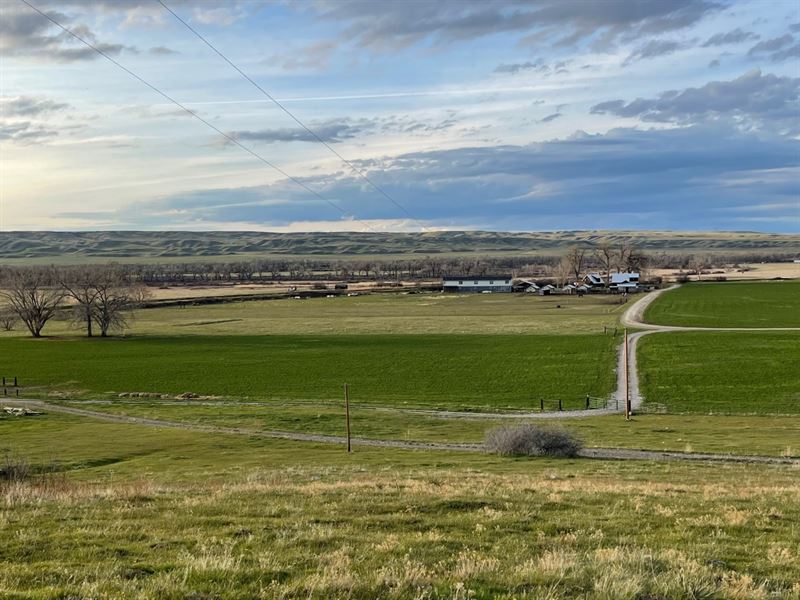 5 Acres on The Bighorn River in MT : Fort Smith : Big Horn County : Montana