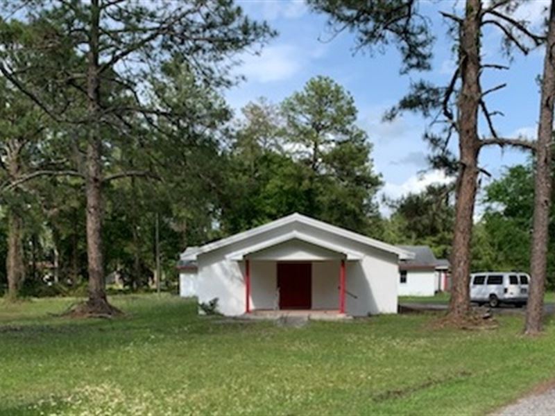 Ideally Located : Wellborn : Suwannee County : Florida