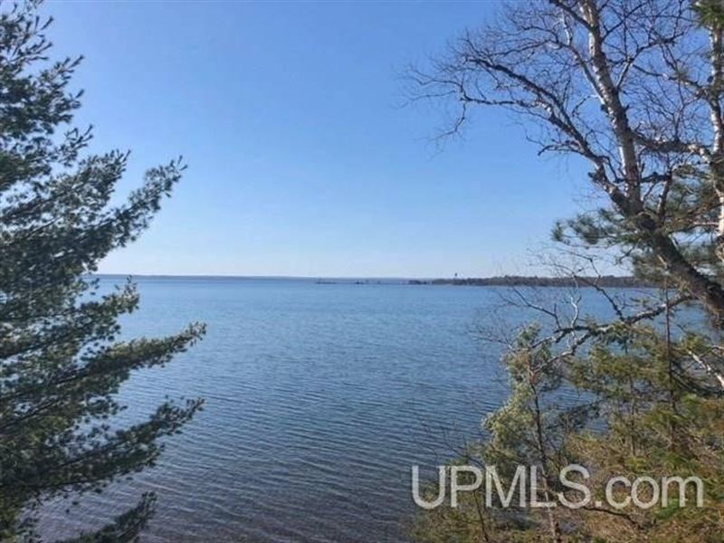 Scenic Lake Superior Lot : L'anse : Baraga County : Michigan