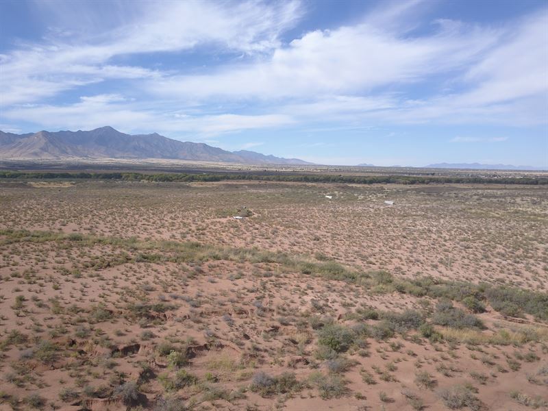 Land of a Lifetime : Hereford : Cochise County : Arizona