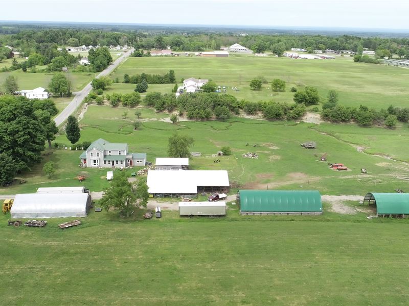 Ideally Set Country Farm and Home : Lenox : Madison County : New York