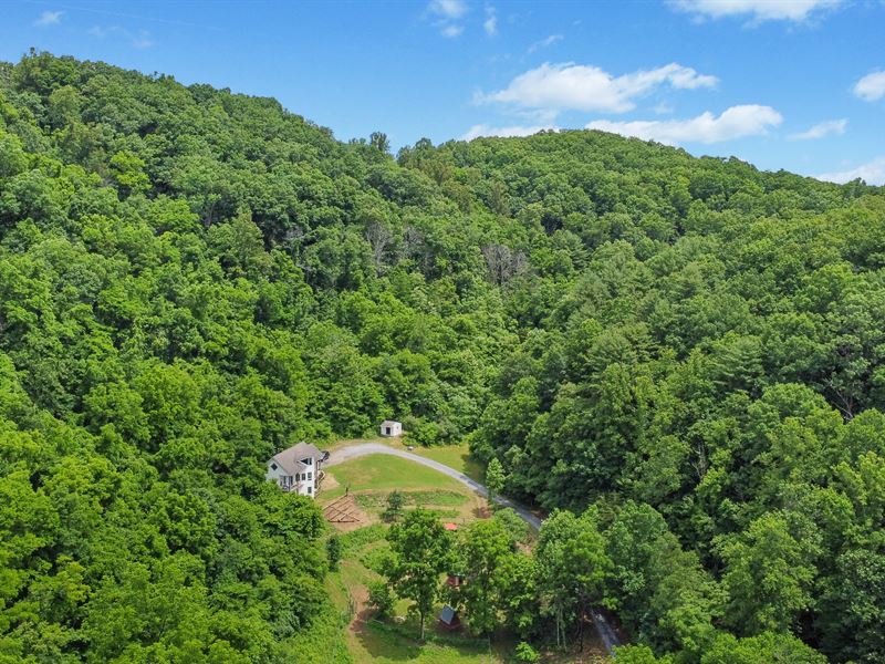 100.7 Ac Hidden Hollow Retreat : Shawsville : Montgomery County : Virginia