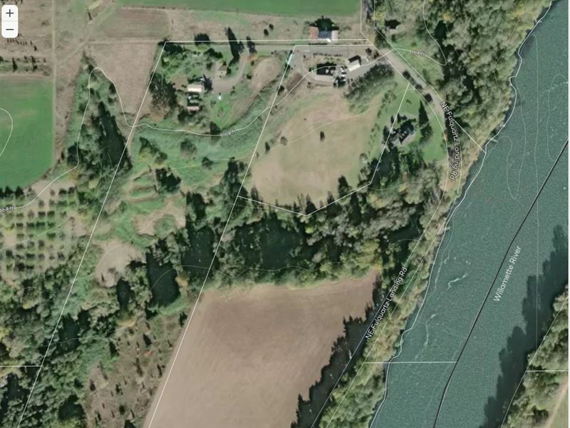Oregon Wine Country Property : Dundee : Yamhill County : Oregon