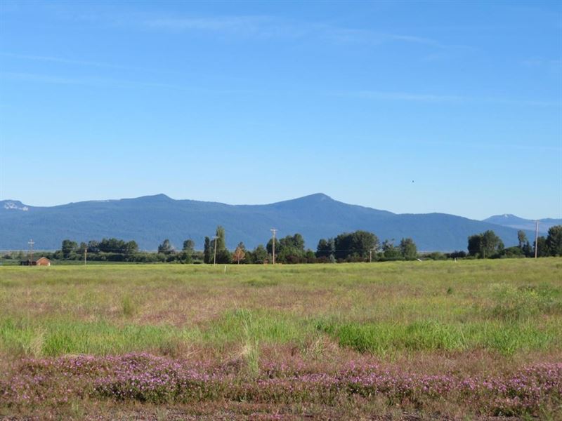 Agency Lake, Cascades Views : Chiloquin : Klamath County : Oregon