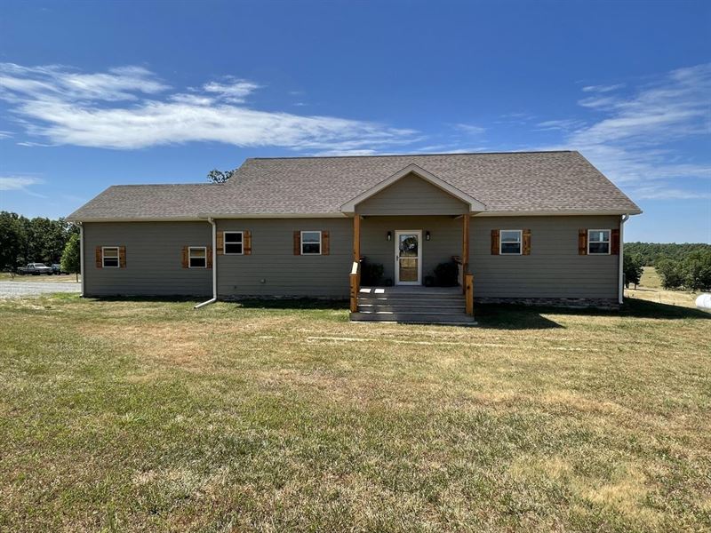 3,300 Heated/Cooled, 2016 Home : Viola : Izard County : Arkansas