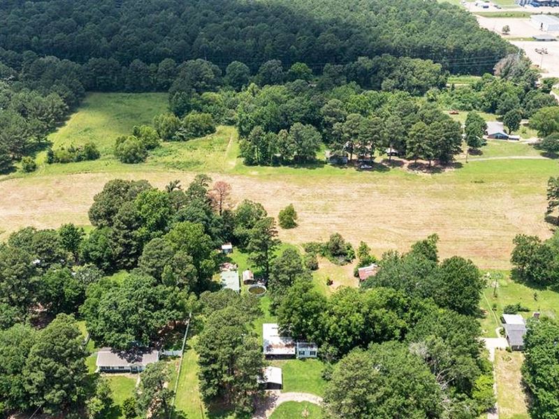 77K Sqft in Texarkana, TX : Texarkana : Bowie County : Texas