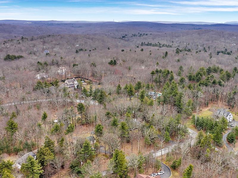 62K Sqft in Milford, PA : Milford : Pike County : Pennsylvania