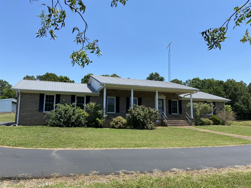 TN Farm for Sale, Home, Pond, Shop : Henderson : Chester County : Tennessee
