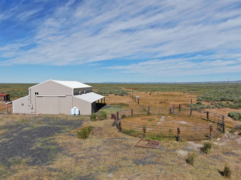 Eastern Oregon Acreage with Shop : Burns : Harney County : Oregon