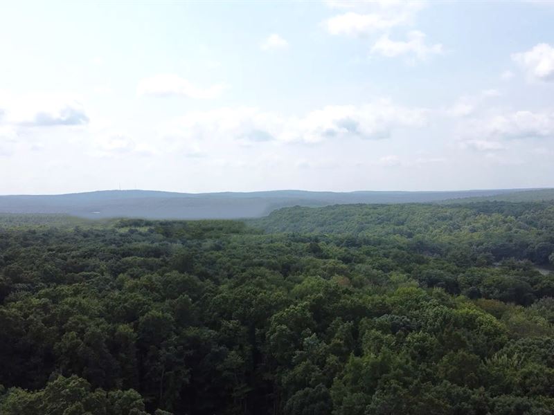 44K Sqft in Gouldsboro, PA : Gouldsboro : Wayne County : Pennsylvania