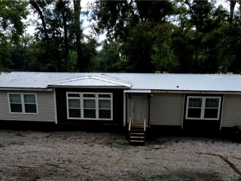Home in Concordia Parish At 7004 HI : Monterey : Concordia Parish : Louisiana
