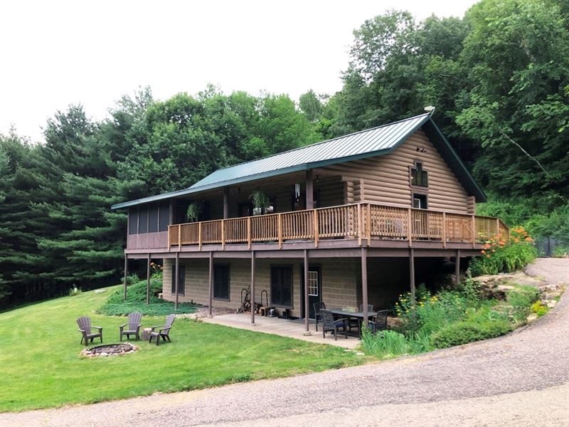 Convenient Country Cabin : Richland Center : Richland County : Wisconsin