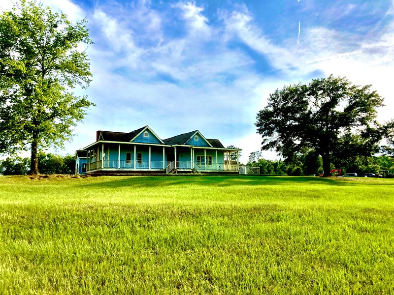 Classic Southern Farm : Carlton : Oglethorpe County : Georgia