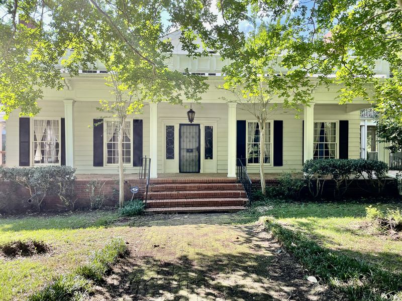 Great Estate Home with Acreage : Jeffersonville : Twiggs County : Georgia