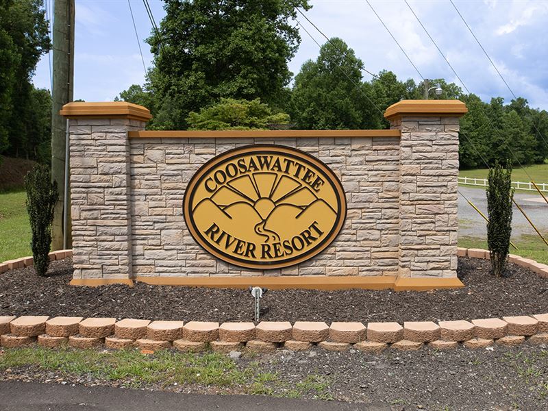 Gated Community, Loads Of Amenities : Ellijay : Gilmer County : Georgia