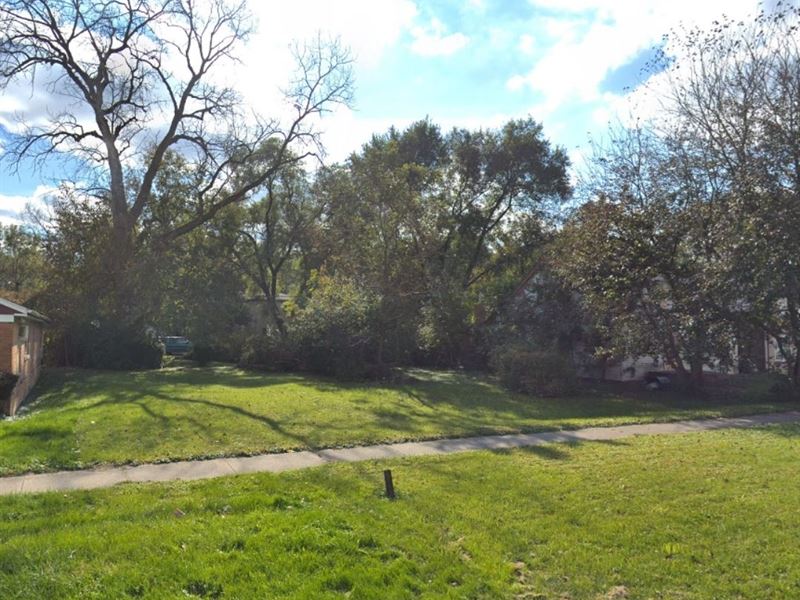 .07 Acre Lot in Robbins, IL : Robbins : Cook County : Illinois