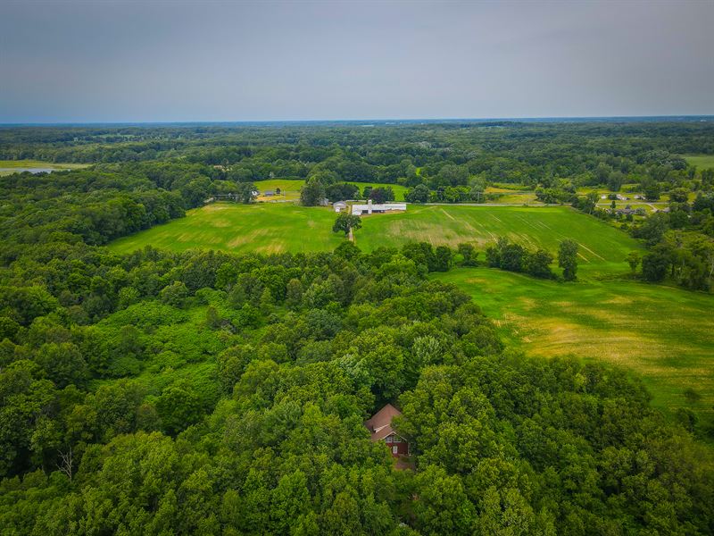 Farm and Hunt : Albion : Calhoun County : Michigan