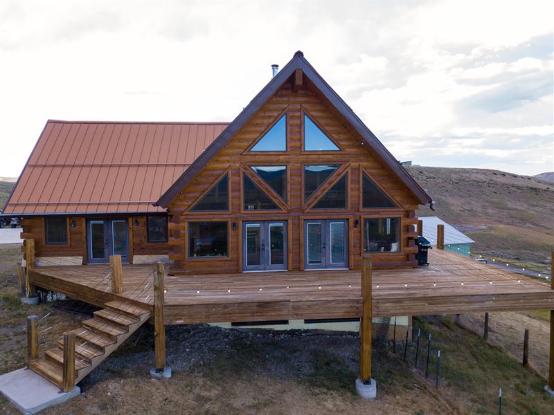 Heritage Hills Rustic Oasis : Lander : Fremont County : Wyoming