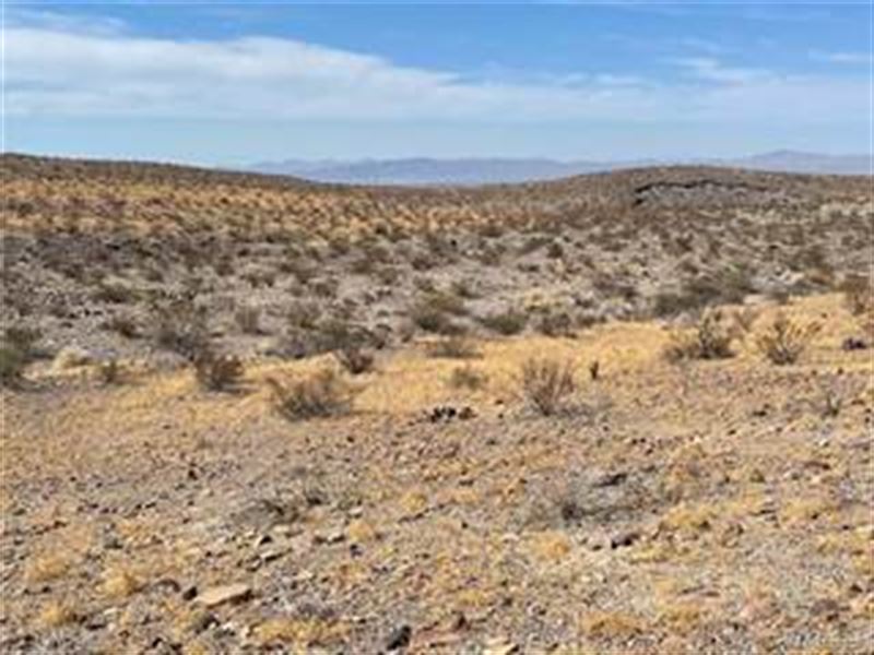 Mobile Home Land with Views : Meadview : Mohave County : Arizona