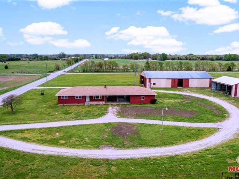 Home on 8.3 Acres with Pasture : Edna : Labette County : Kansas