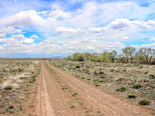 Riverside and Mountain View Land : La Jara : Conejos County : Colorado