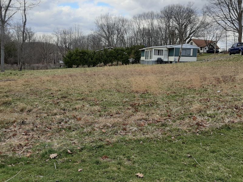 Beautiful Rare Homestead : Apollo : Westmoreland County : Pennsylvania