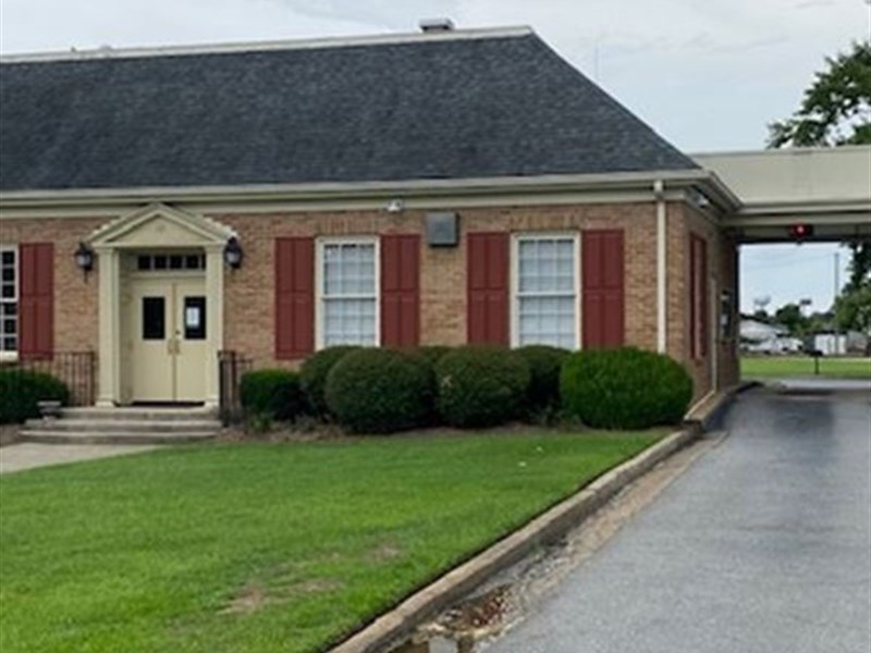 Commercial Building in Byron, GA : Byron : Peach County : Georgia