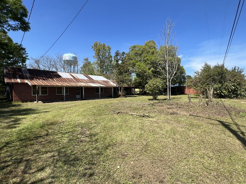 5319 Zachary Slaughter Hwy : Zachary : East Baton Rouge Parish : Louisiana
