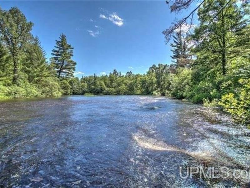 44 Acre River Front Cabin : Republic : Marquette County : Michigan