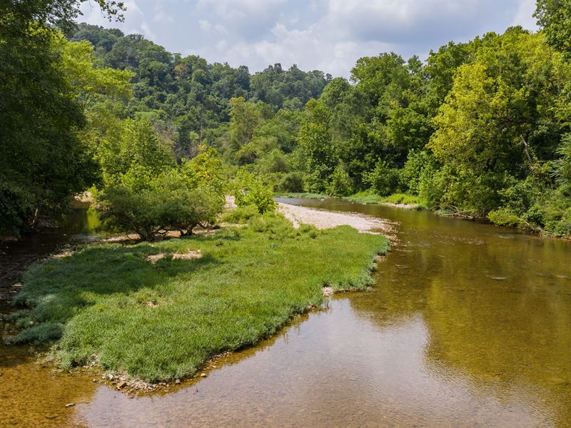 Riverfront Property in NW Arkansas : Huntsville : Madison County : Arkansas