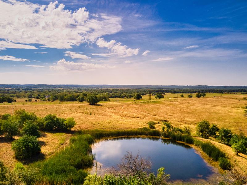 Property with Views of Texoma : Durant : Bryan County : Oklahoma
