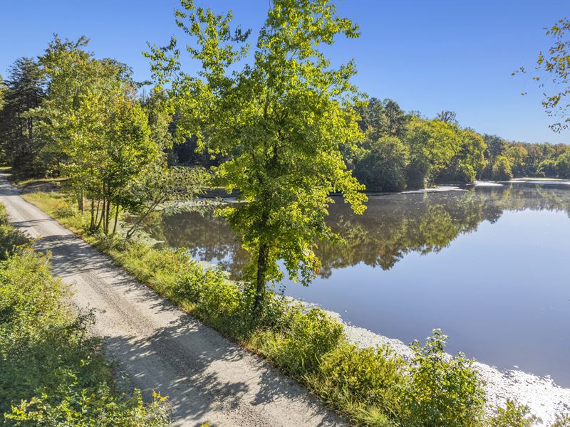 Weekend or Everyday Lake Property : Powhatan : Powhatan County : Virginia