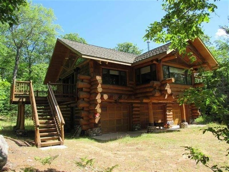 667+ Acre Log Lodge, Lakes : Big Bay : Marquette County : Michigan