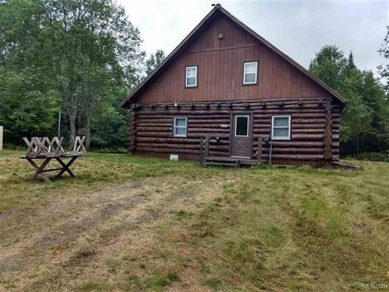 388+ Acre U.P. Log Home : Crystal Falls : Iron County : Michigan