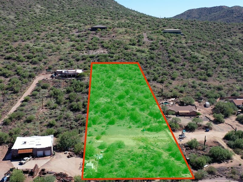 Private 2.5 Ac in Maricopa County : New River : Maricopa County : Arizona