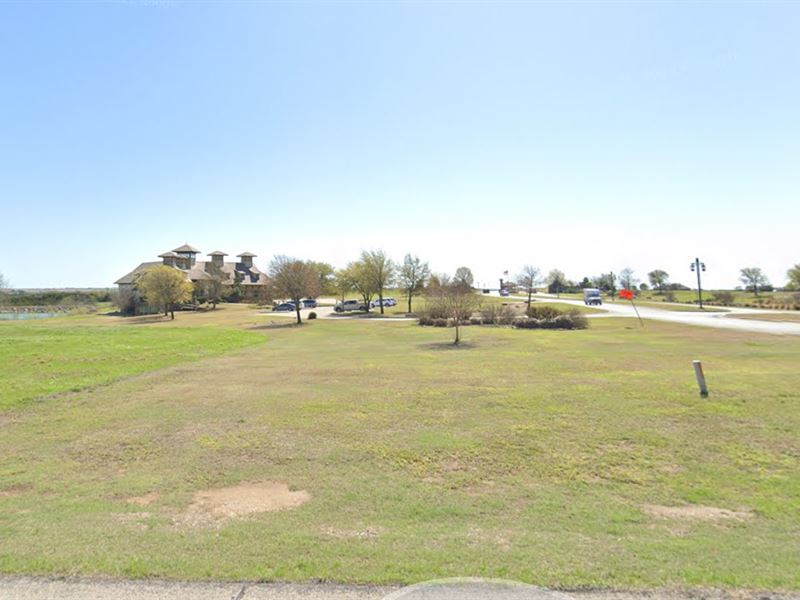 Championship Golf Course, Gated : Cleburne : Johnson County : Texas