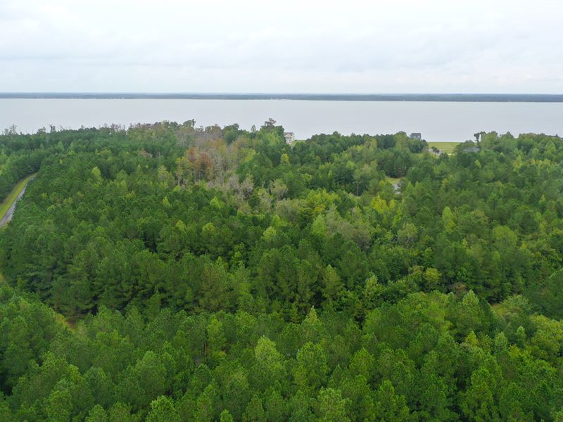Near Pamlico River, Power, Water : Blounts Creek : Beaufort County : North Carolina