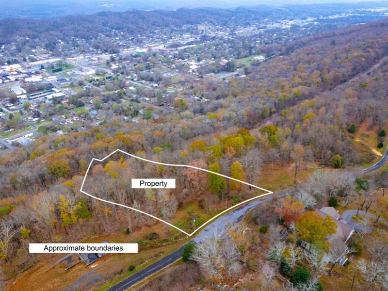 Large Lot with Great City View : Fort Payne : DeKalb County : Alabama