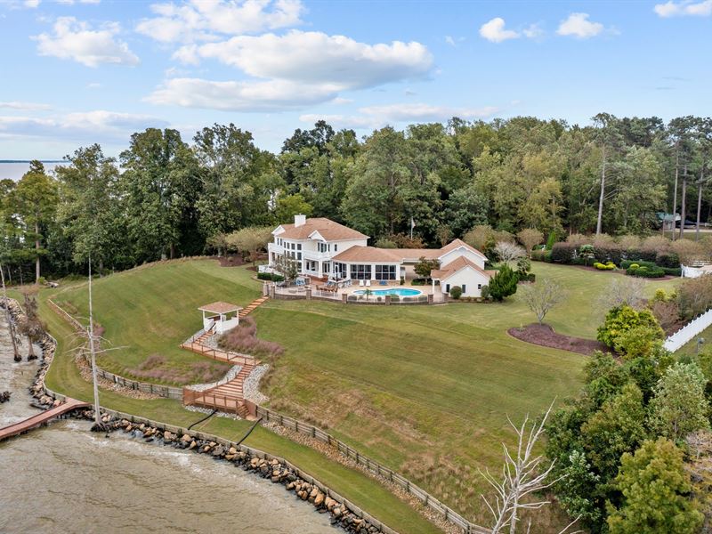 Stunning Waterfront Home for Sale : Blounts Creek : Beaufort County : North Carolina