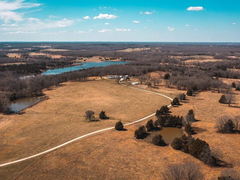 Kitchen's Lone Pine Ranch : Salem : Dent County : Missouri