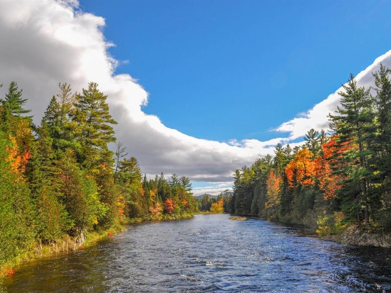 Bowlin Lodge & Cabins, 1 Bowlin Po : Patten : Penobscot County : Maine