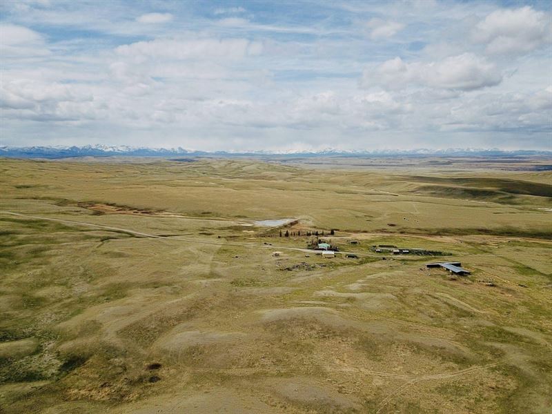 Rustic Open Range Ranch : Valier : Glacier County : Montana