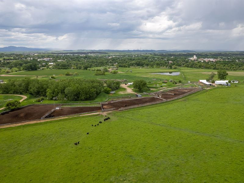 Kindsfater Farm on a River : Belle Fourche : Butte County : South Dakota