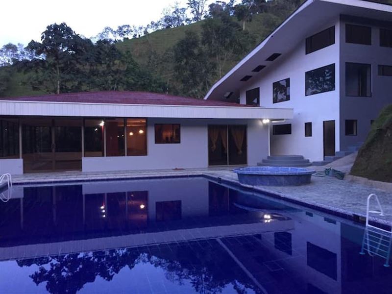 Mountain Boutique Hotel, Pool : Turrialba : Costa Rica