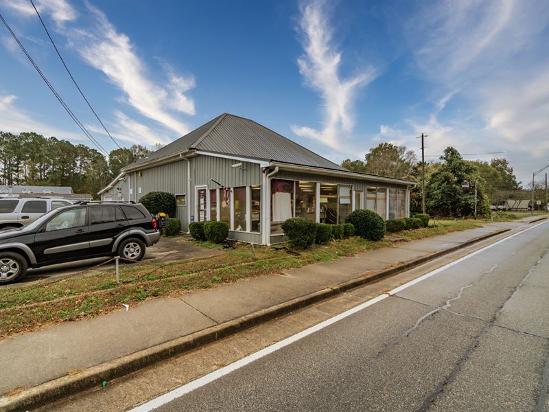 Commercial Property, 5 Buildings : Covington : Newton County : Georgia